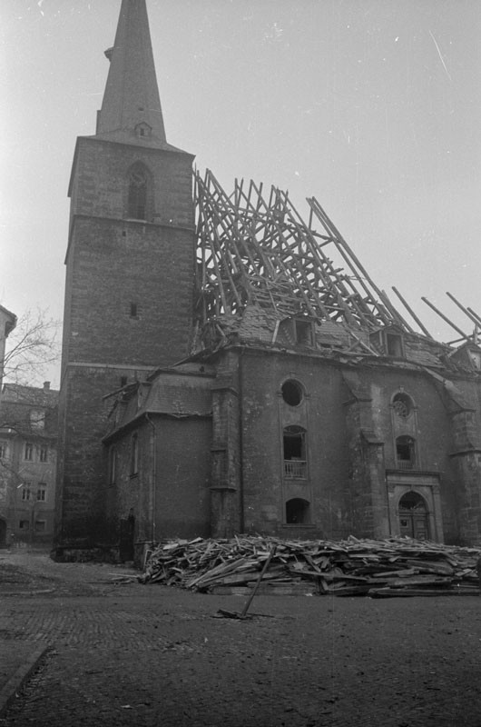 Zerstörte Stadtkirche, 2015-05-05